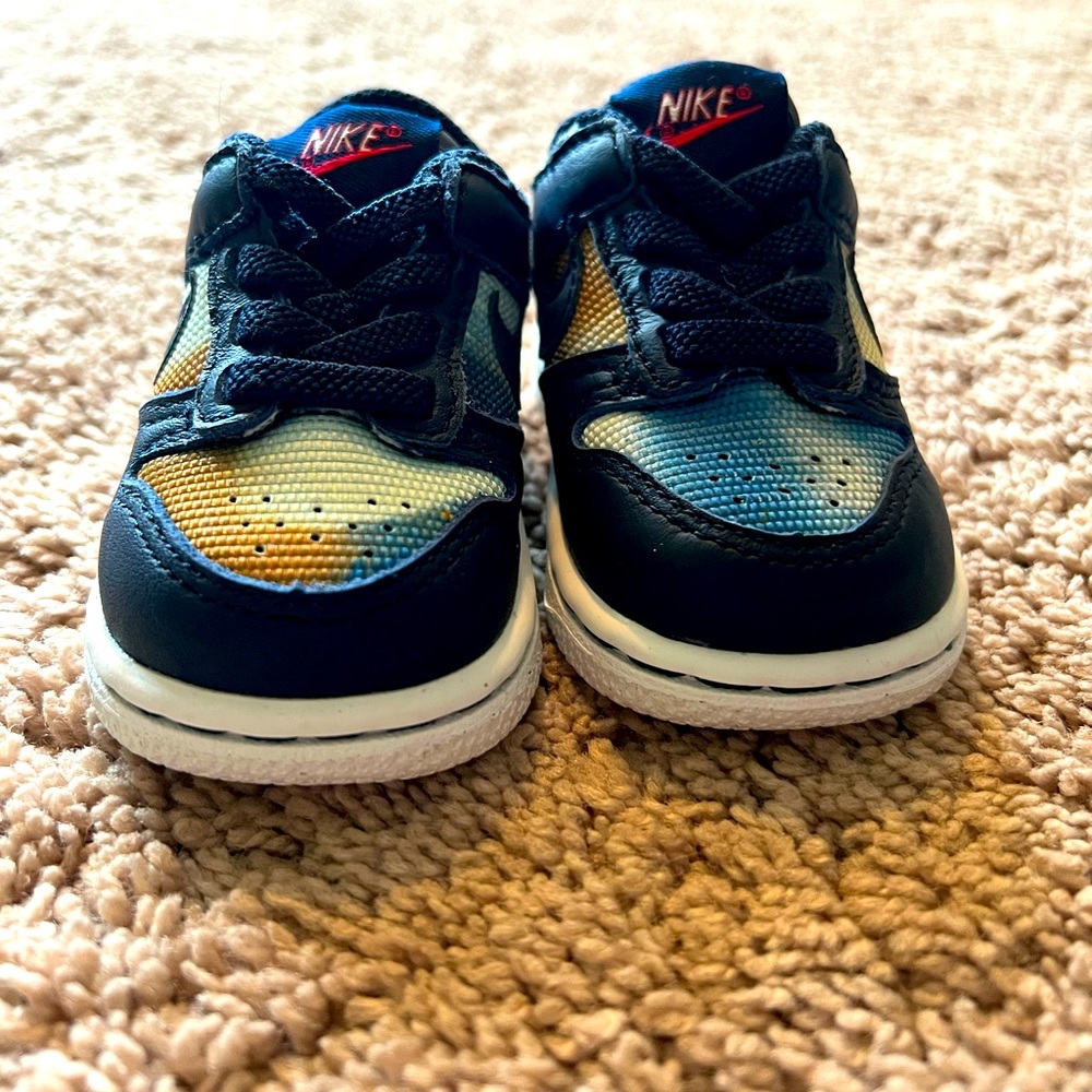 Nike boy shoes
